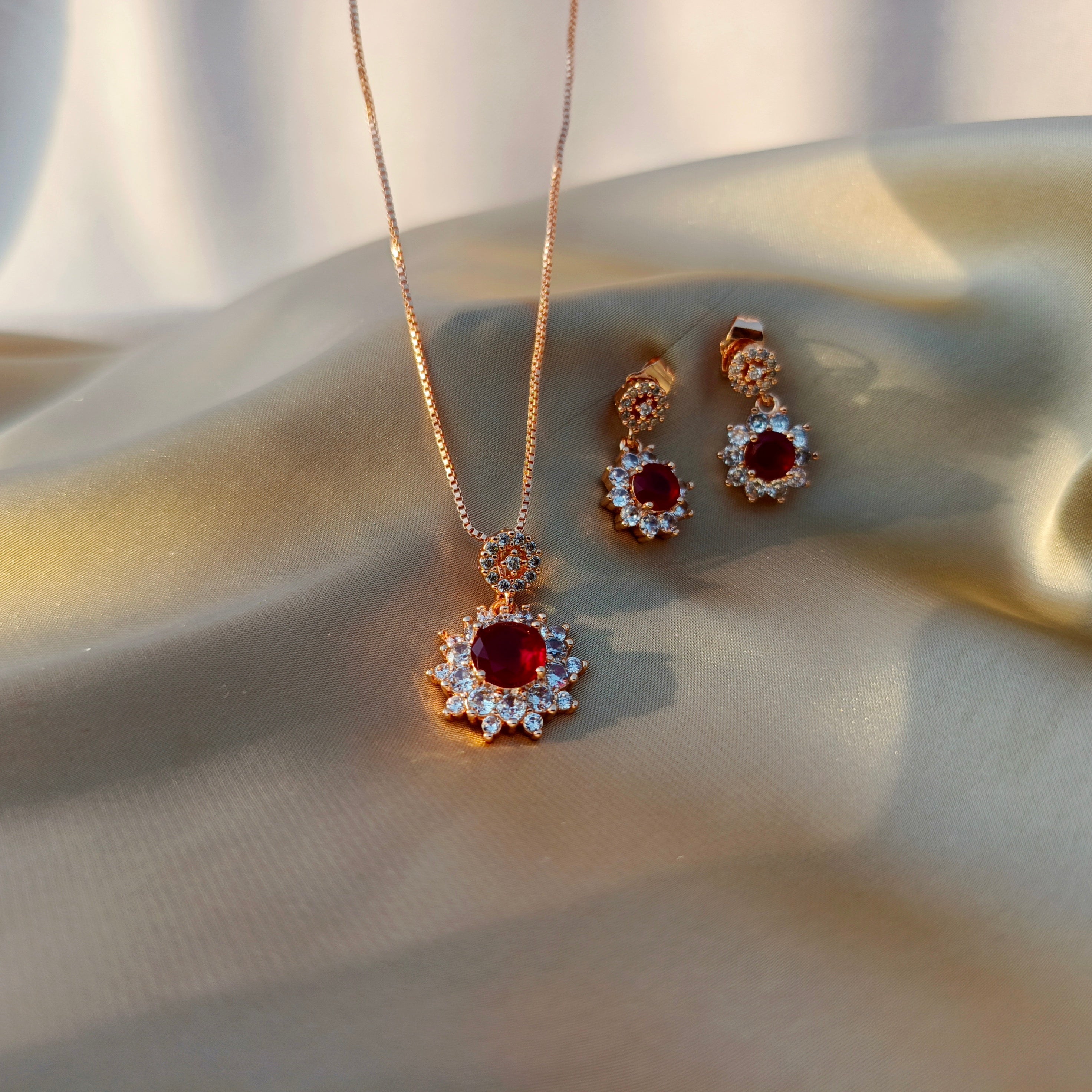 Floral Red Stone Pendant Set