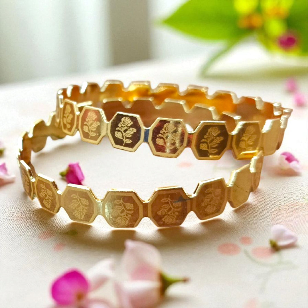 Hexagon Printed Floral Bangle