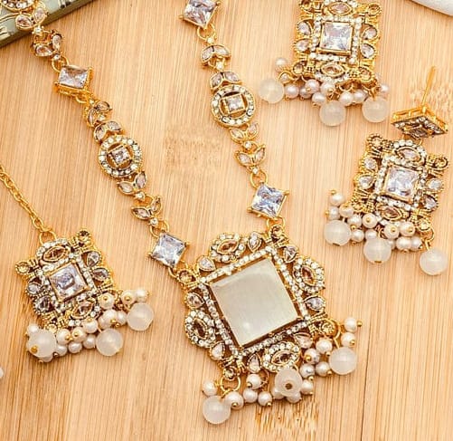 Egyptian Kundan Mala Set with Bindi