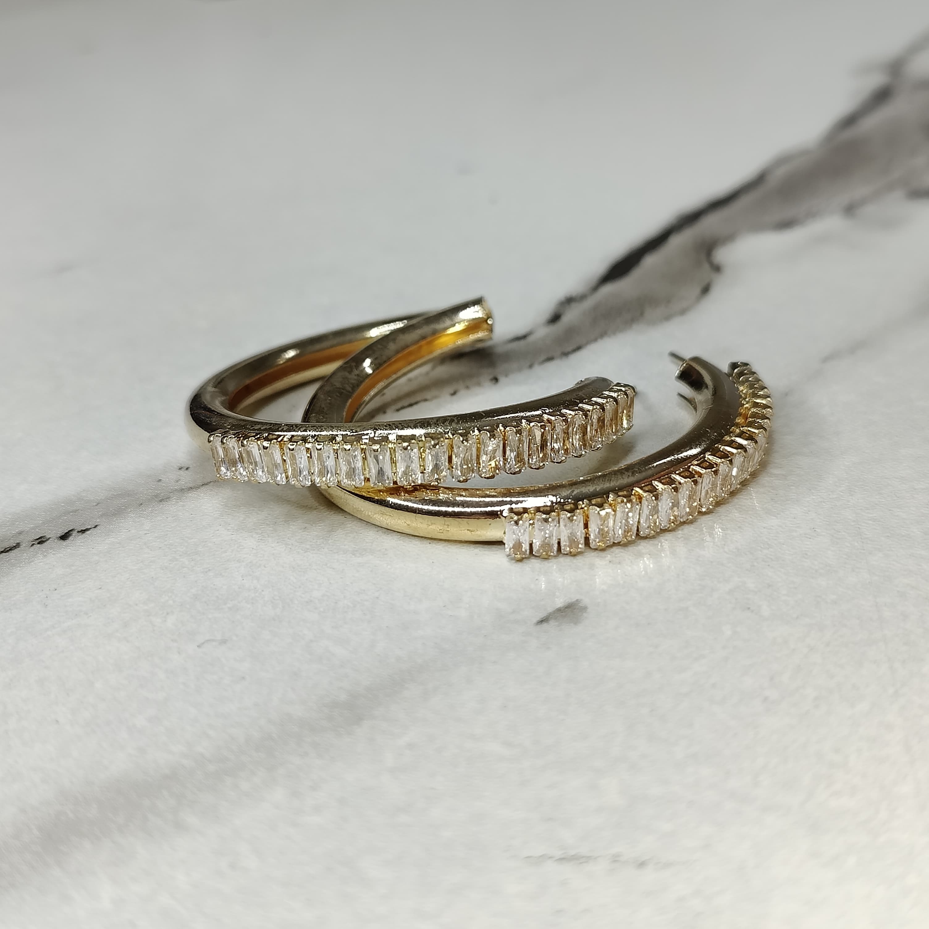 Hoop Earrings with Cut Zircon