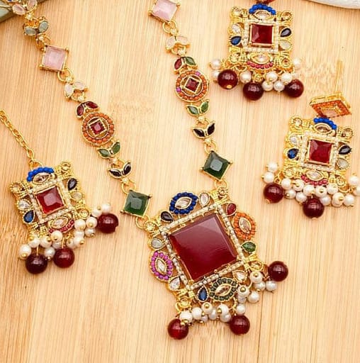 Egyptian Kundan Mala Set with Bindi